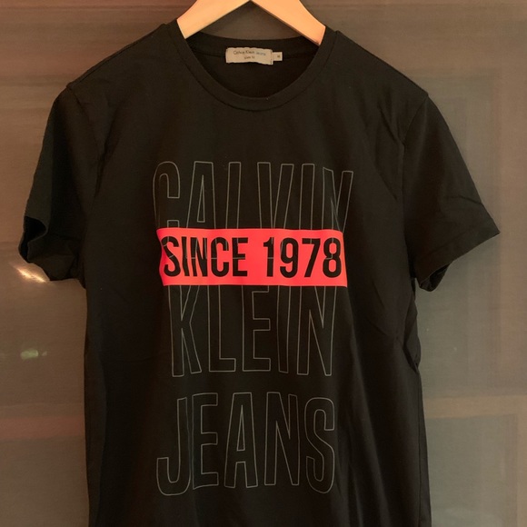 Calvin Klein Jeans short sleeve t shirt for men. - Picture 1 of 3